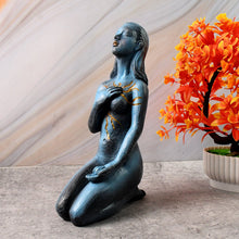 Elegant Resin Kneeling Woman Decorative Statue